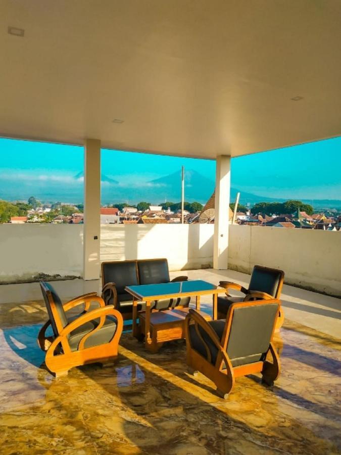 Bluefire Homestay Syariah Banyuwangi  Exteriör bild