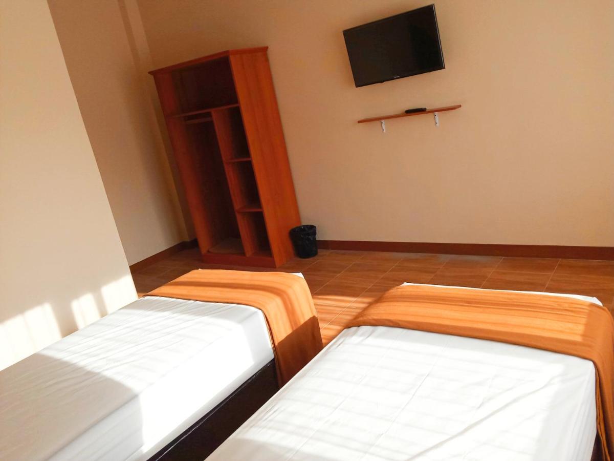 Bluefire Homestay Syariah Banyuwangi  Exteriör bild